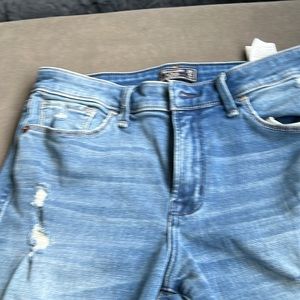 Abercrombie & Fitch mid rise super skinny ankle jeans